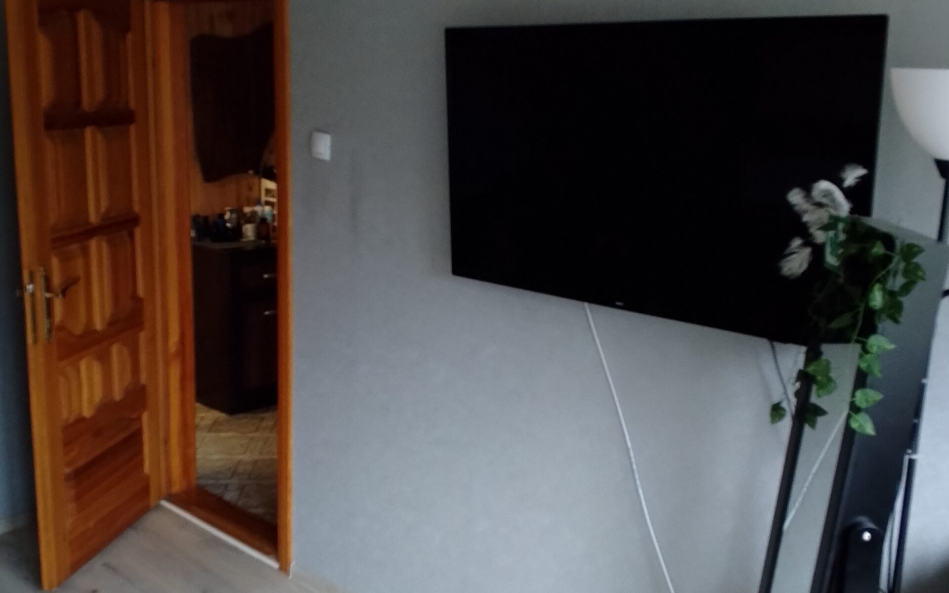 Parduodu butą Gargžduose, be tarpininkų.