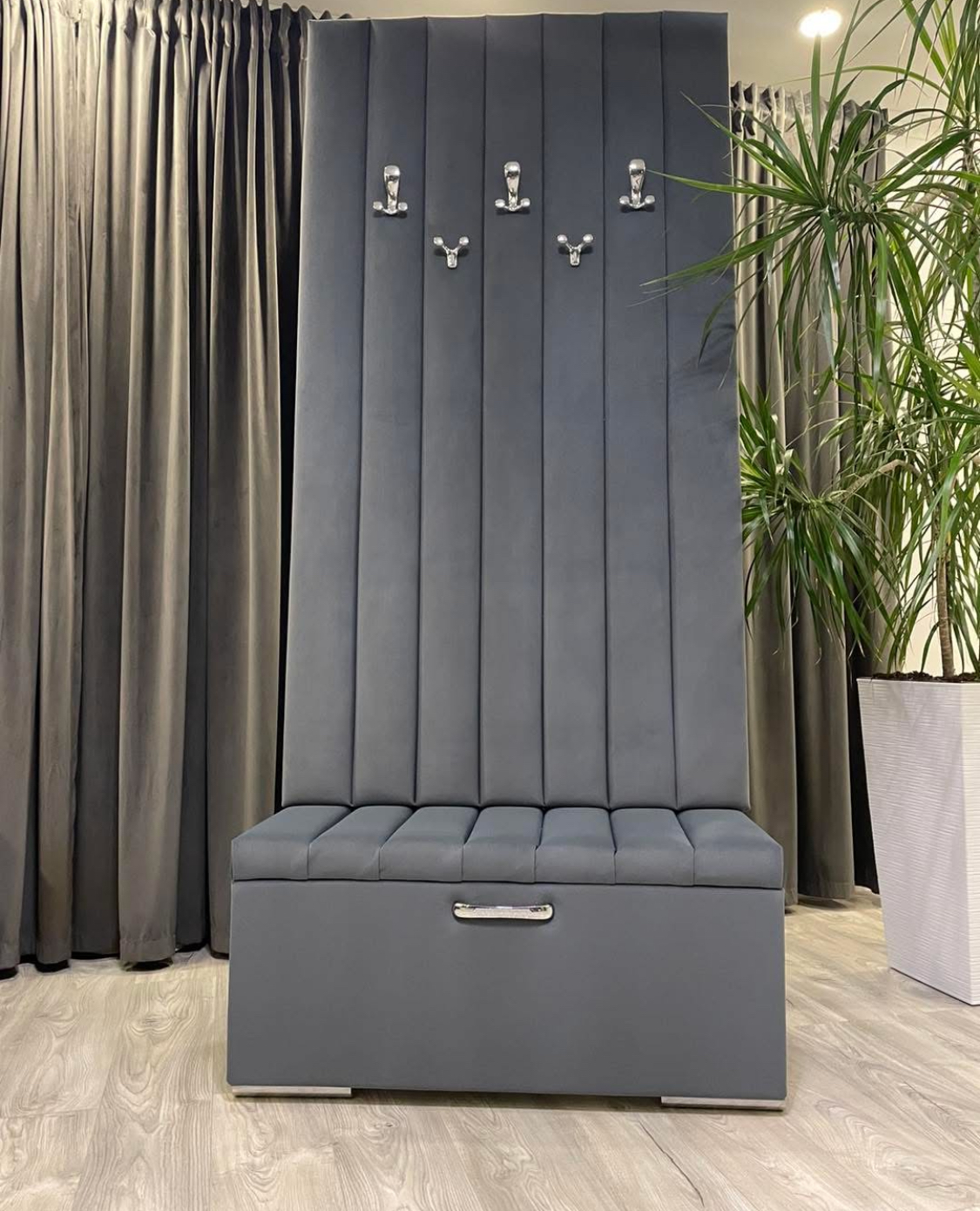 Batų dėžės-prieškambario baldai