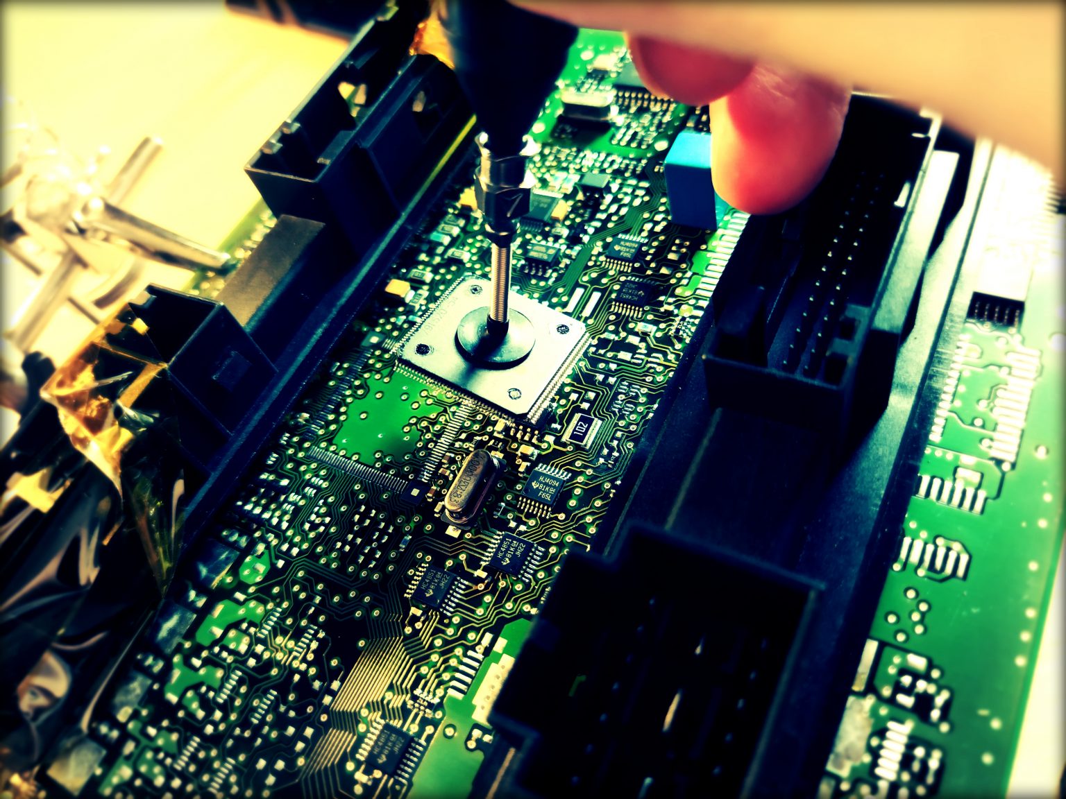 Technikos remontas. Elektronikos taisymas. Meistras 910.lt