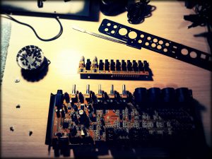 Technikos remontas. Elektronikos taisymas. Meistras 910.lt