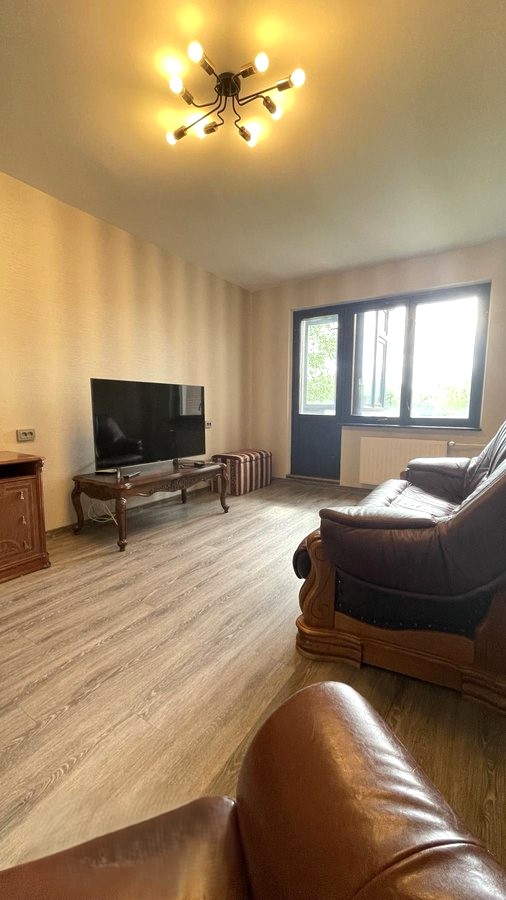 Parduodamas 3 kambarių su holu butas Klaipėdoje.