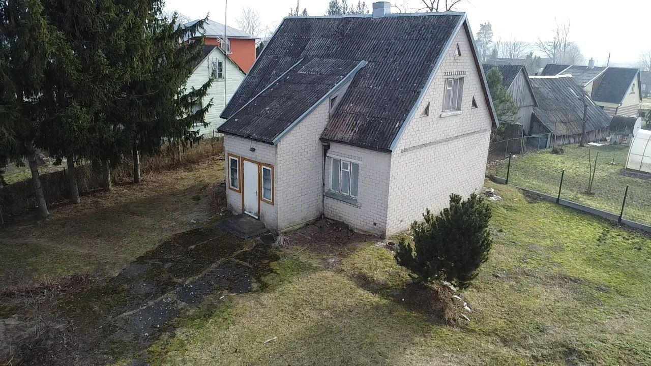 Parduodama tvarkinga, jauki sodyba.