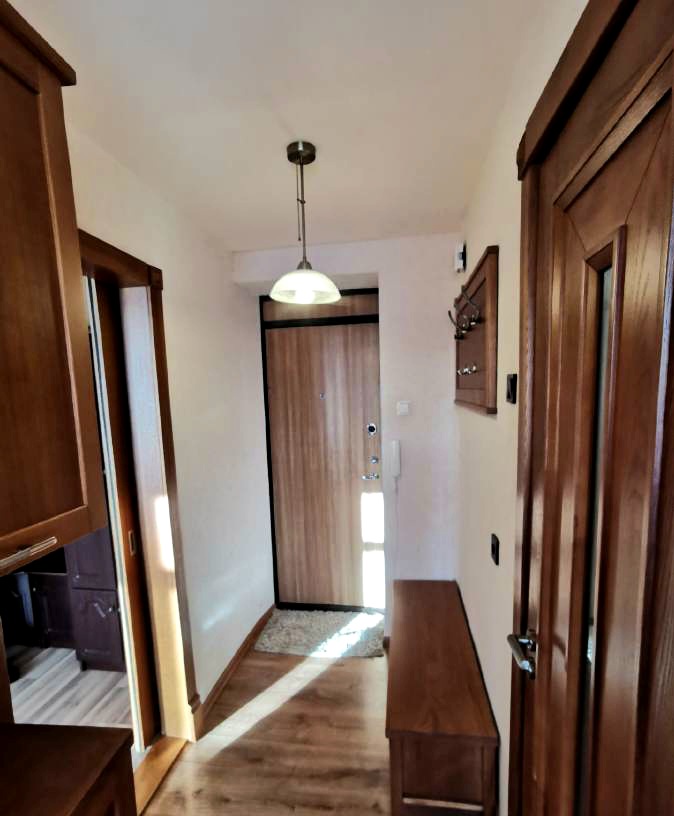 Parduodamas 1 kambario butas