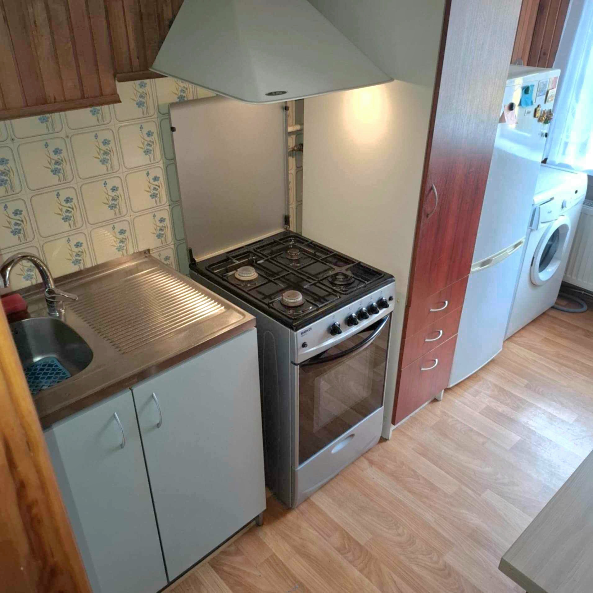 Parduodamas 1 kambario butas