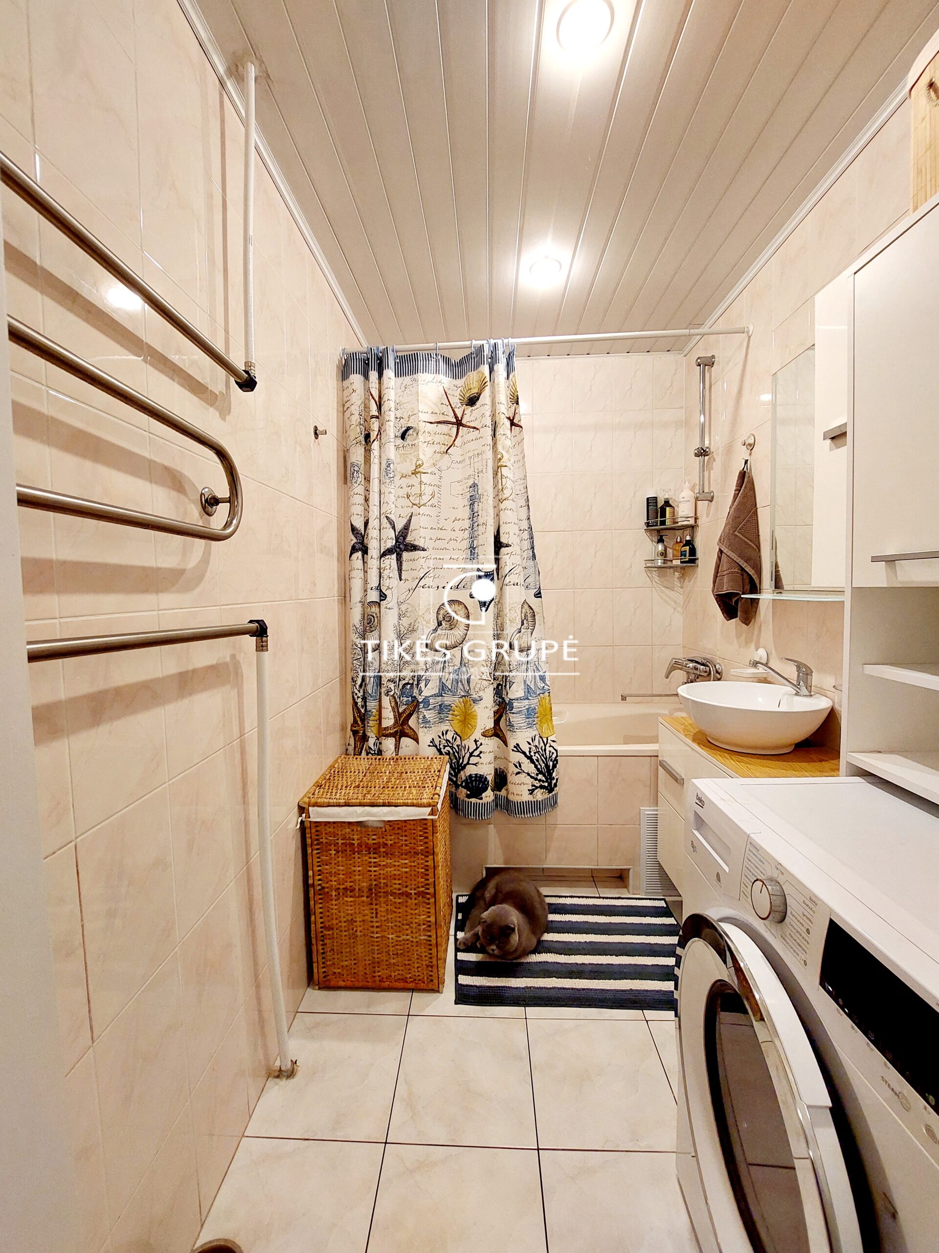 Parduodamas renovuotame name puikus 2 kambarių butas