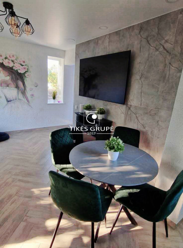 Dercekliuose parduodamas sodo namas