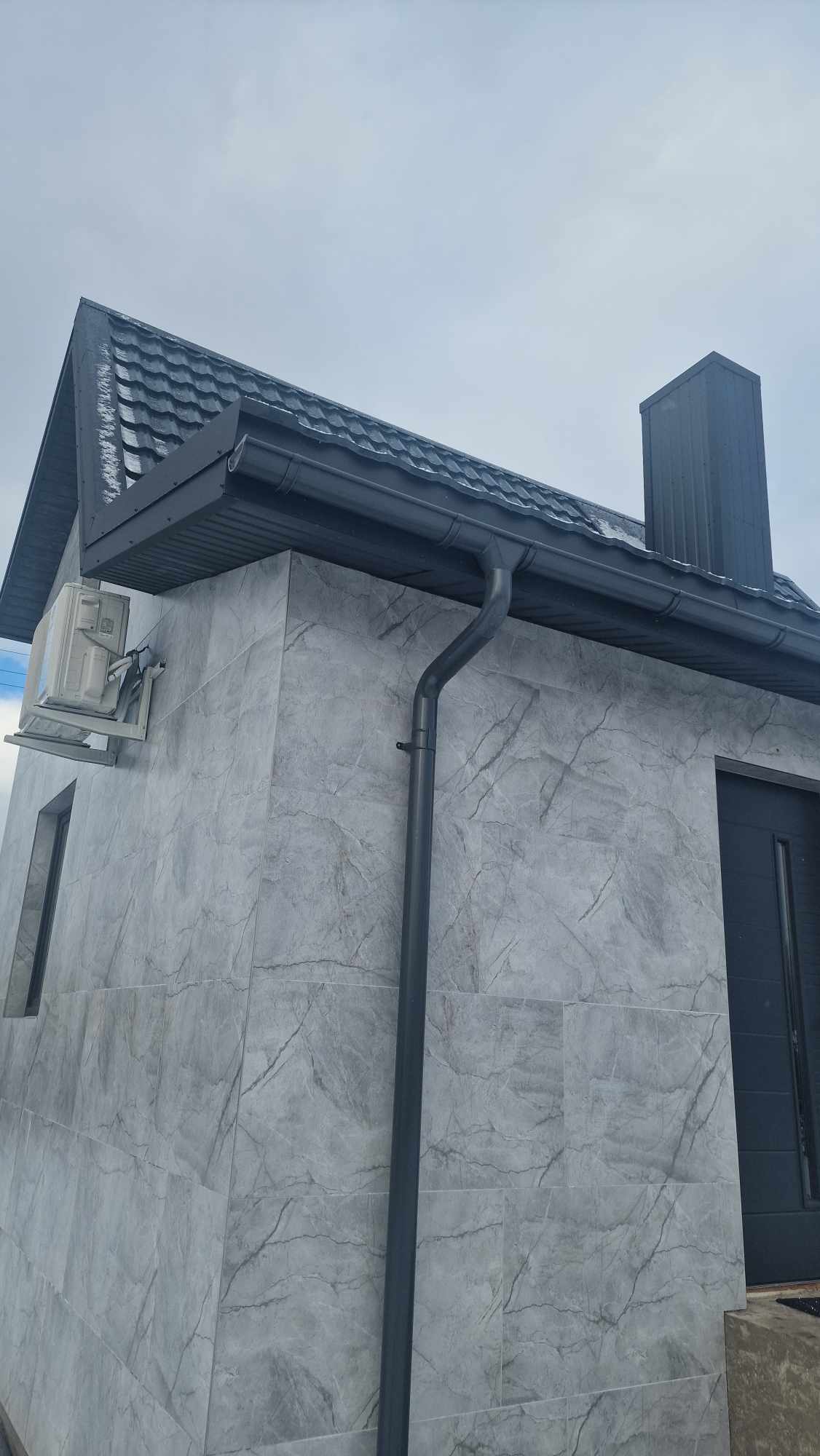 Dercekliuose parduodamas sodo namas