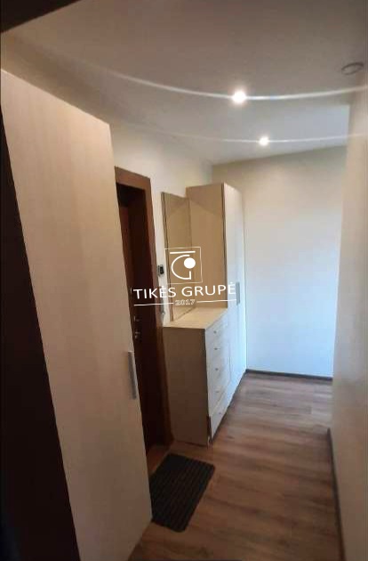 Parduodamas 1 kambario butas