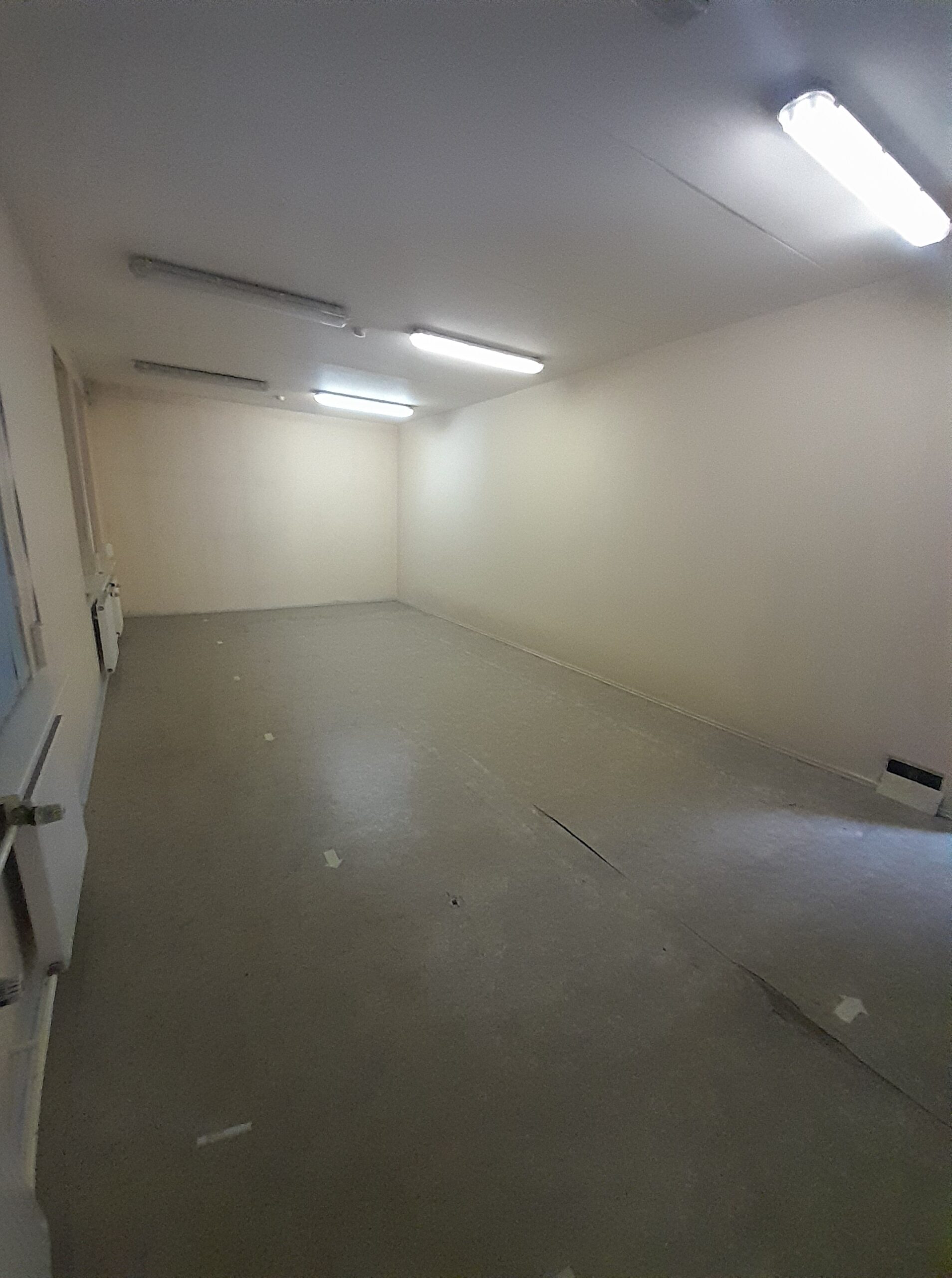 Išnuomojamos 35 kv.m, administracinės patalpos Klaipėdos centre Vytauto g.