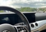 Mercedes-Benz E-Class automobilio nuoma su vairuotoju – verslo ir privatiems klientams