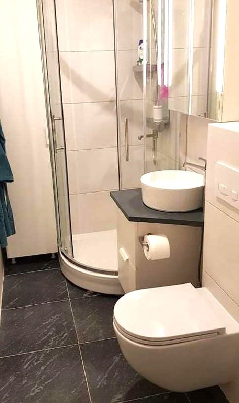 Suremontuotas 2jų kambarių butas Klaipėdos senamiestyje, J.Janonio gatvėje.