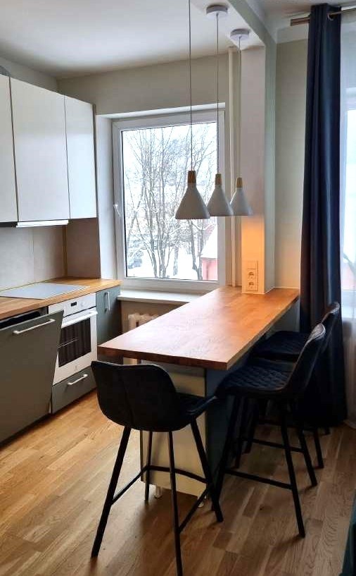 Suremontuotas 2jų kambarių butas Klaipėdos senamiestyje, J.Janonio gatvėje.