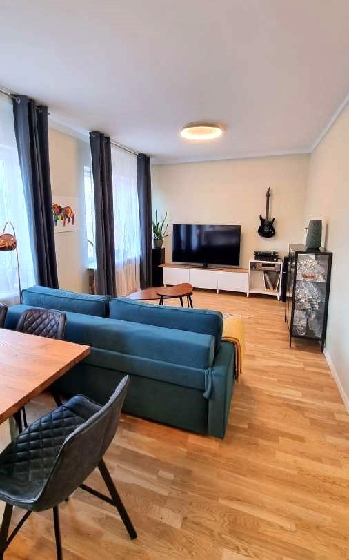 Suremontuotas 2jų kambarių butas Klaipėdos senamiestyje, J.Janonio gatvėje.
