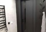 Pačiame Klaipėdos miesto centre parduodamas įrengtas butas su požeminio parkavimo vieta.