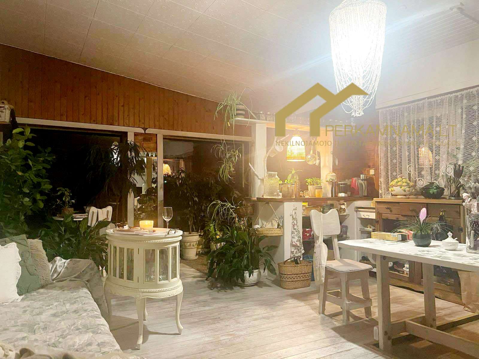 Parduodamas sodo namas