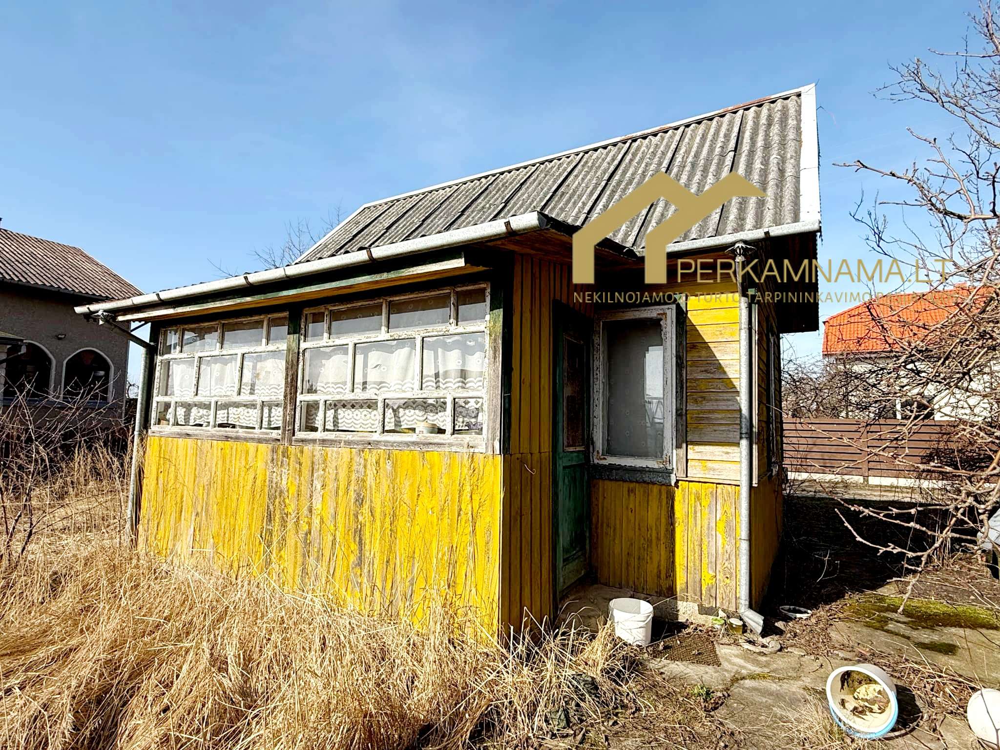 Parduodamas sodo sklypas su nameliu SB Dituva