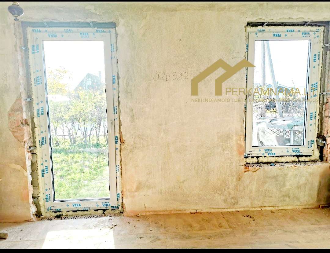 Parduodamas sodo namas su mansarda