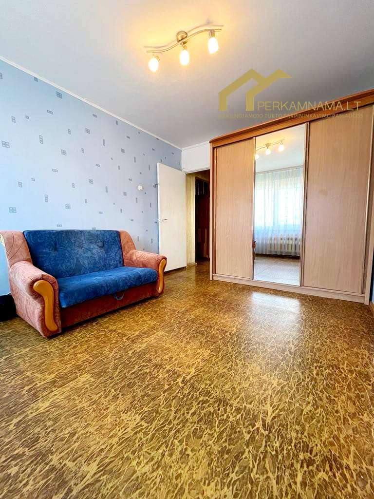 Parduodamass 4 kambarių butas Šilutėje