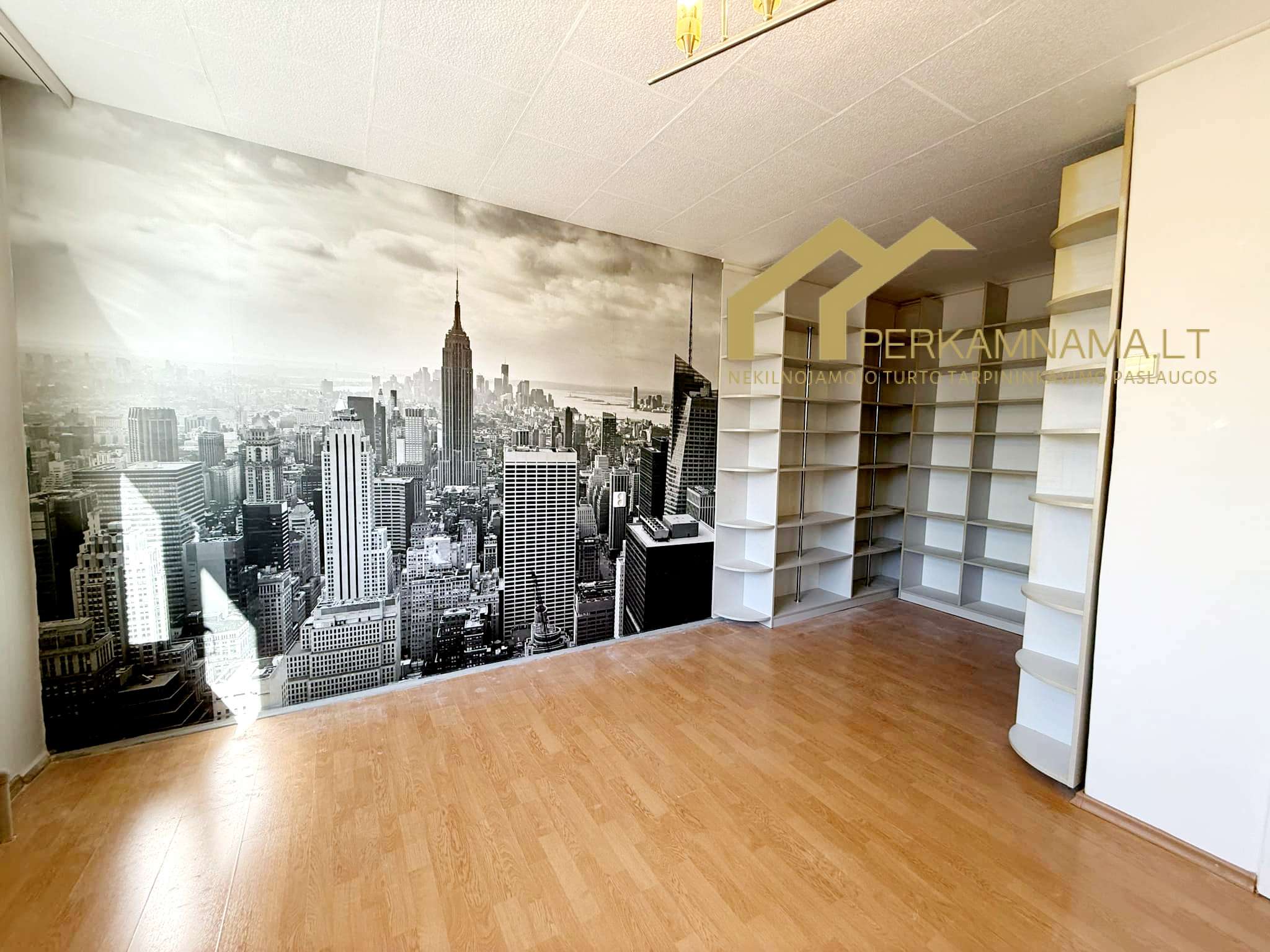 Parduodamas butas renovuotame name.