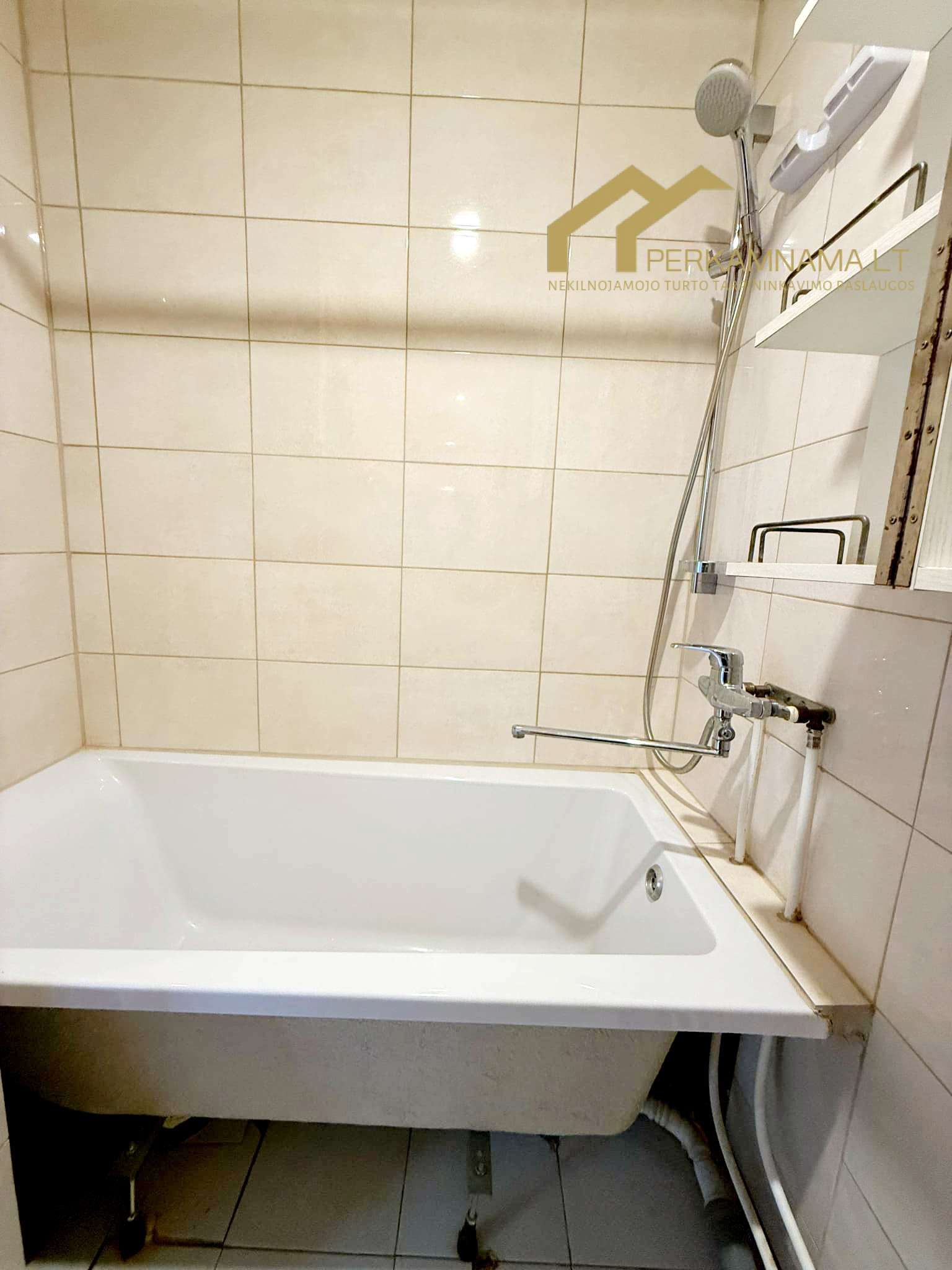 Parduodamas butas renovuotame name.