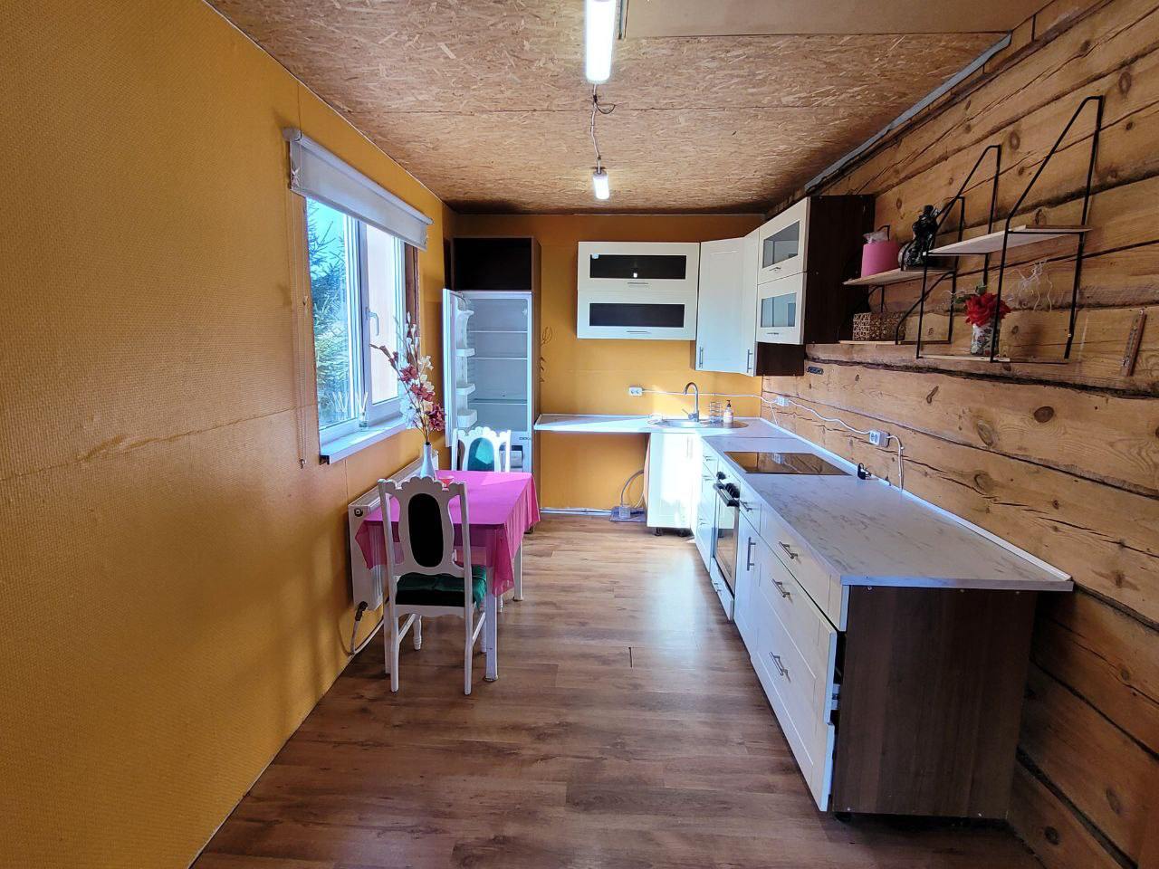 Parduodamas gyvenamasis namas, reikalingas kapitalinis.