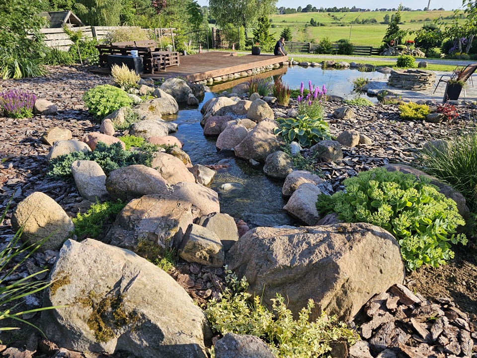 Dekoratyvinių tvenkinių, krioklių, fontanų įrengimas ir renovacija