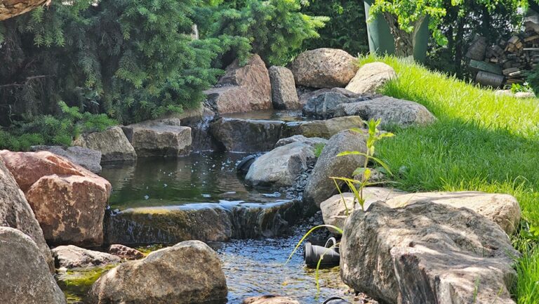 Dekoratyvinių tvenkinių, krioklių, fontanų įrengimas ir renovacija