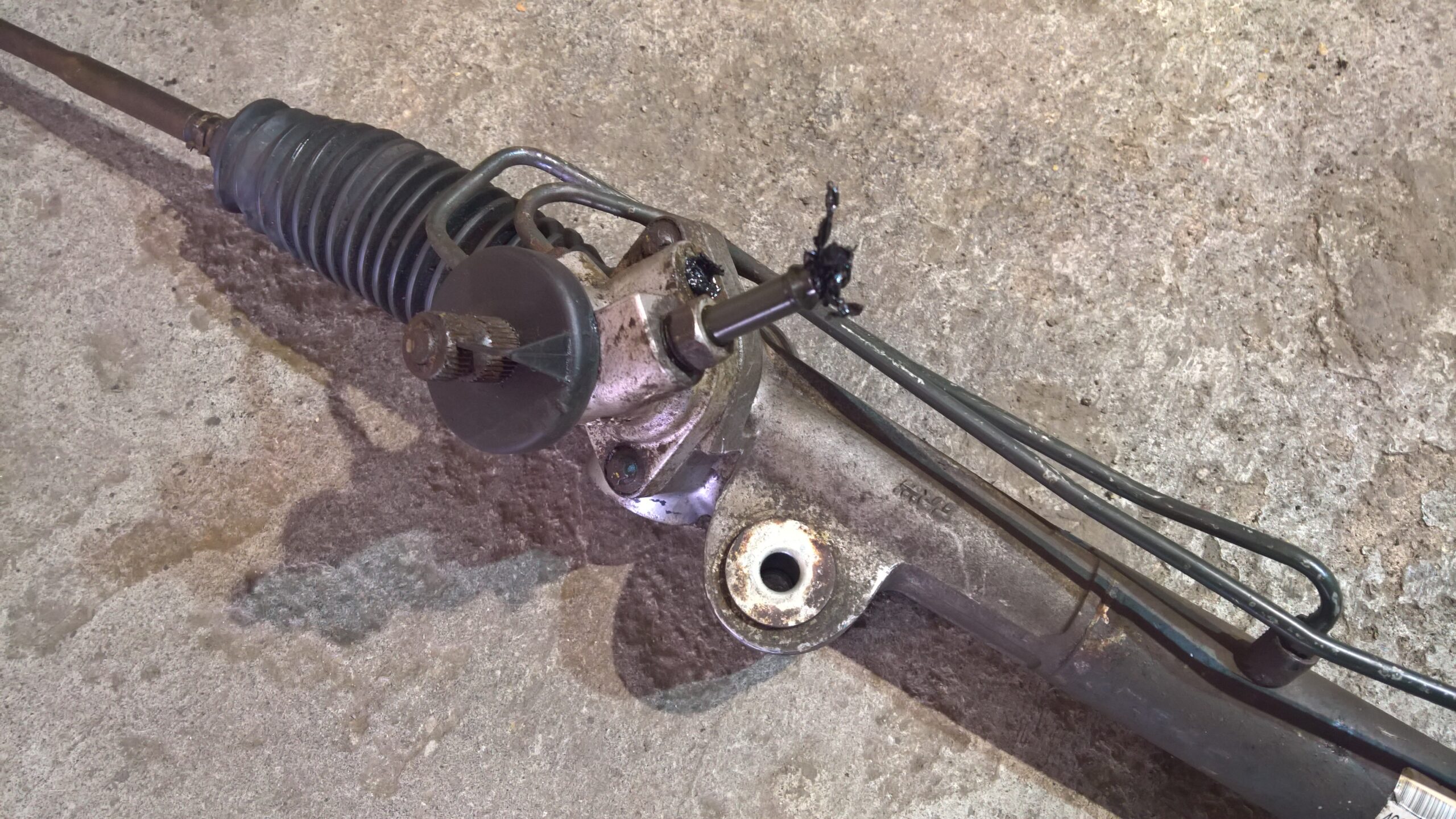 Nissan vairo kolonėlė