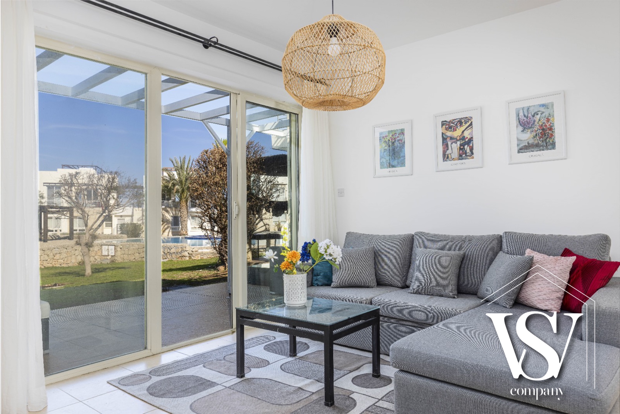 Parduodami 3 Kambarių Apartamentai Kipre