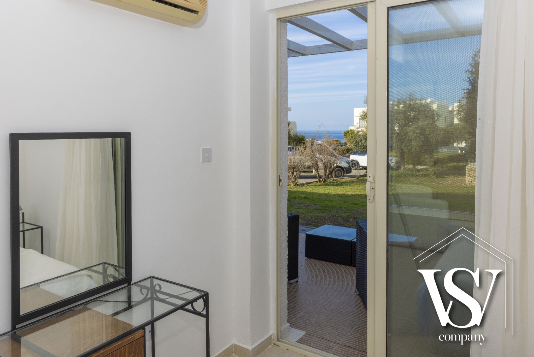 Parduodami 3 Kambarių Apartamentai Kipre