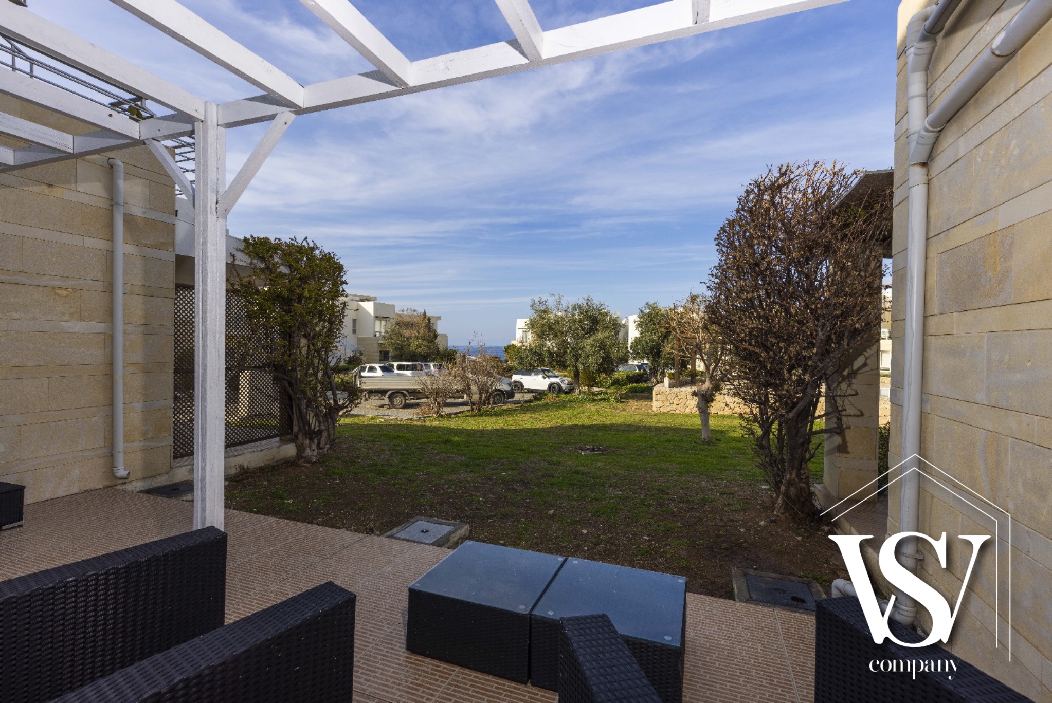 Parduodami 3 Kambarių Apartamentai Kipre