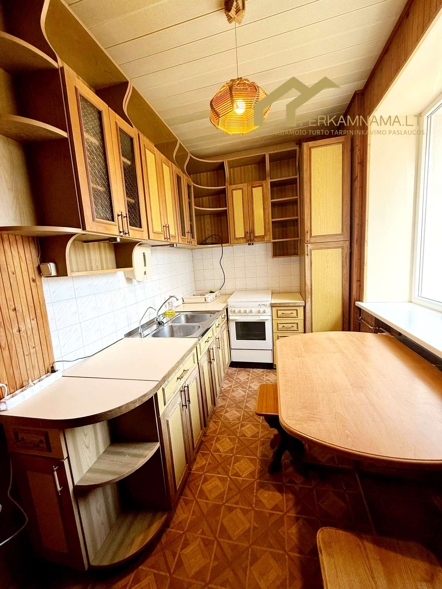 Parduodamas 3 kambarių butas