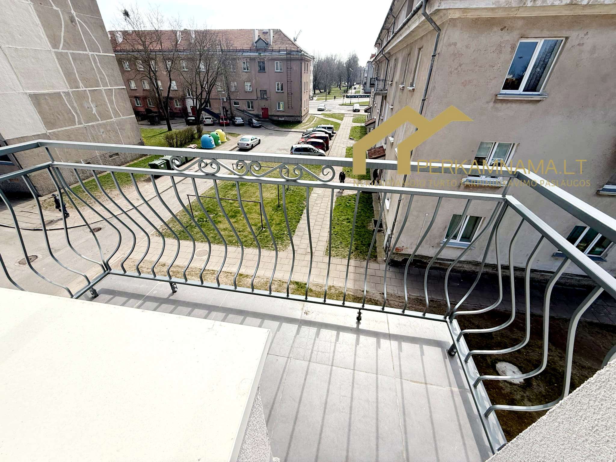 Parduodamas 3 kambarių butas