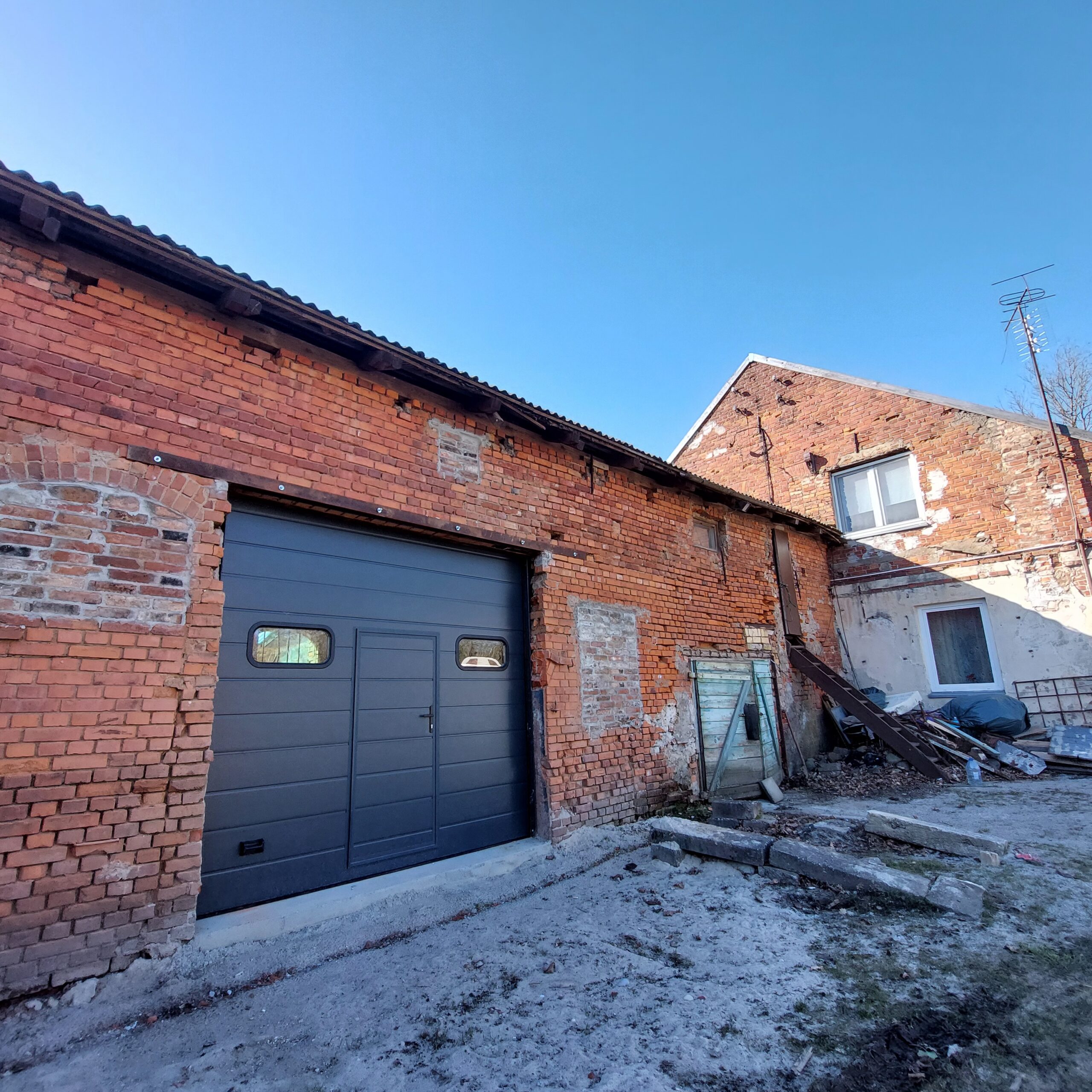 Priekulės centre išnuomojamos patalpos