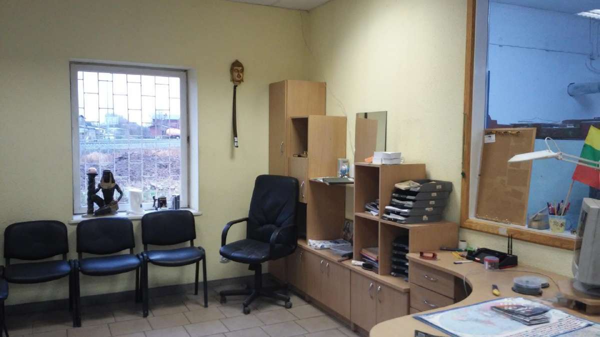 Išnuomojamas autoservizas