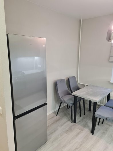 Parduodamas po remonto 2 kambarių butas su holu