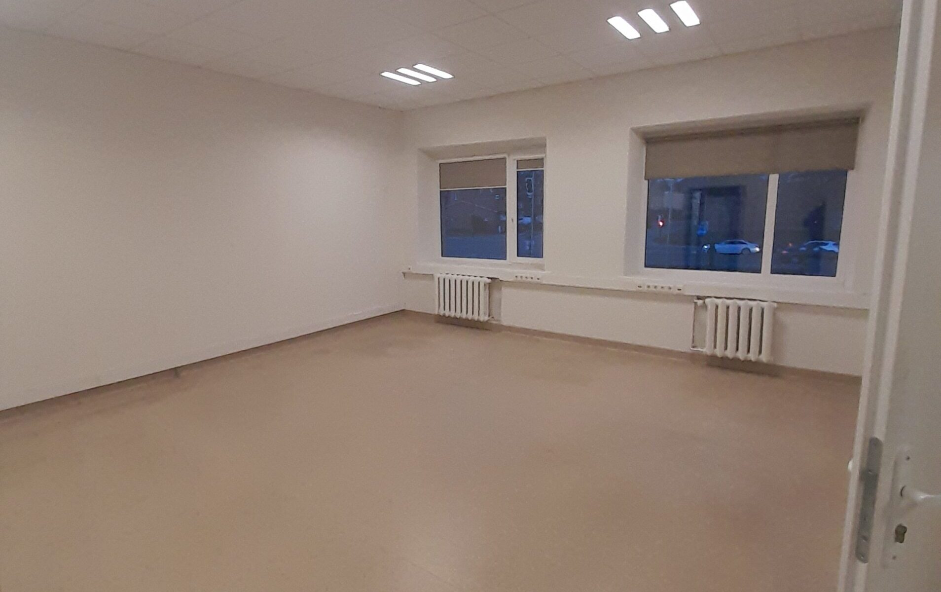 Išnuomojamos 52 kv.m. Patalpos su galimybe įsirengti kriaukles Naujoji Uosto g. Centre.