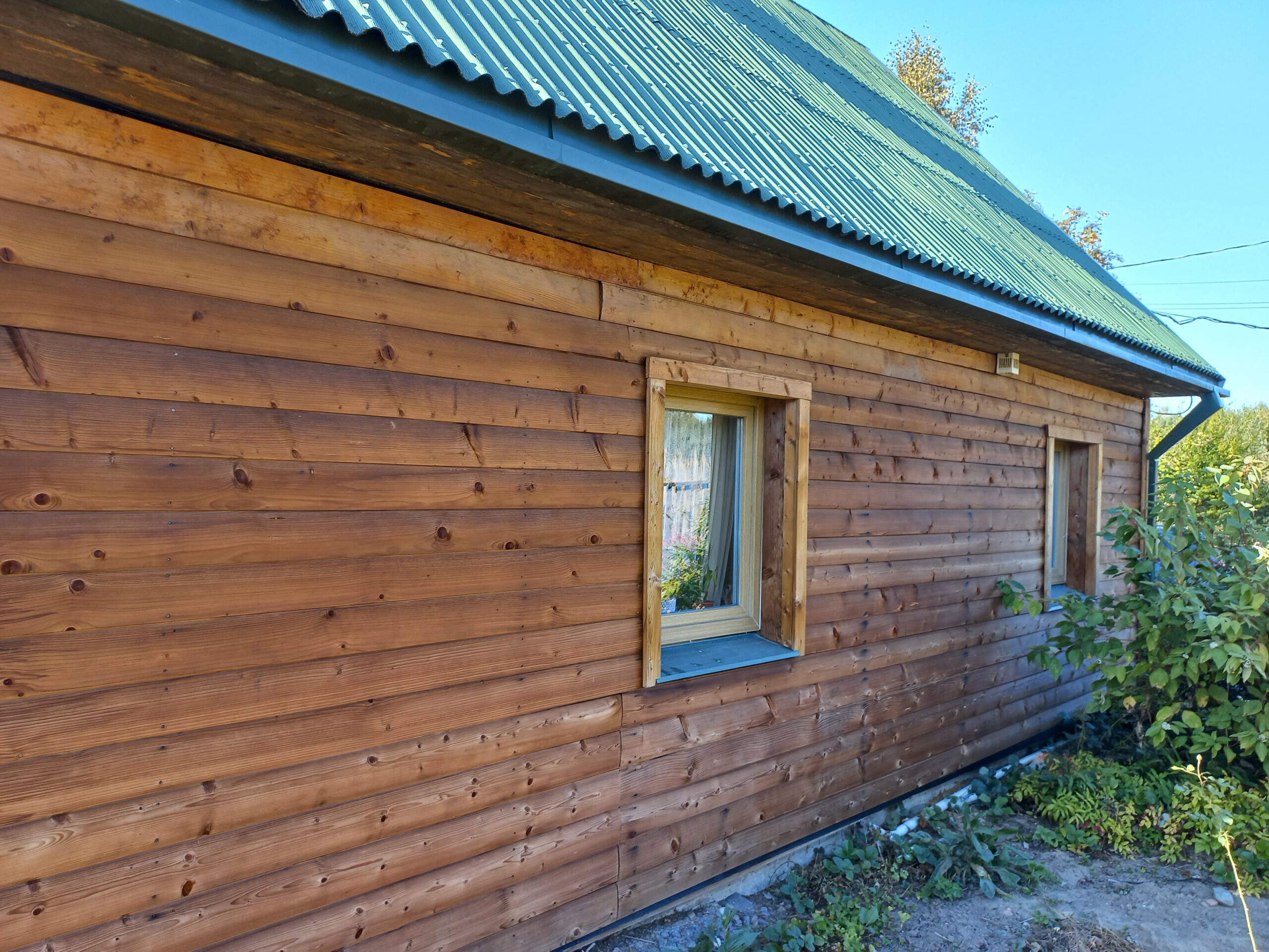 Parduodamas rąstinis namas su mansarda