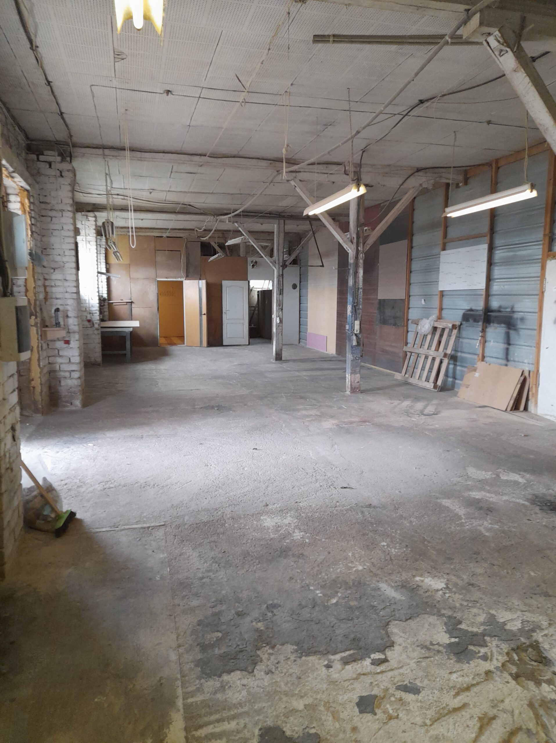 Išnuomojamos sandėliavimo, gamybinės patalpos Artojo g. Klaipėdoje