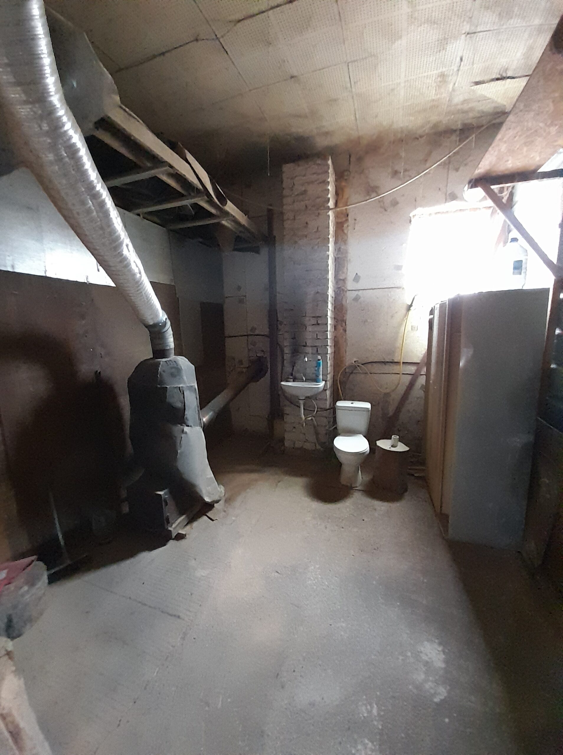 Išnuomojamos sandėliavimo, gamybinės patalpos Artojo g. Klaipėdoje