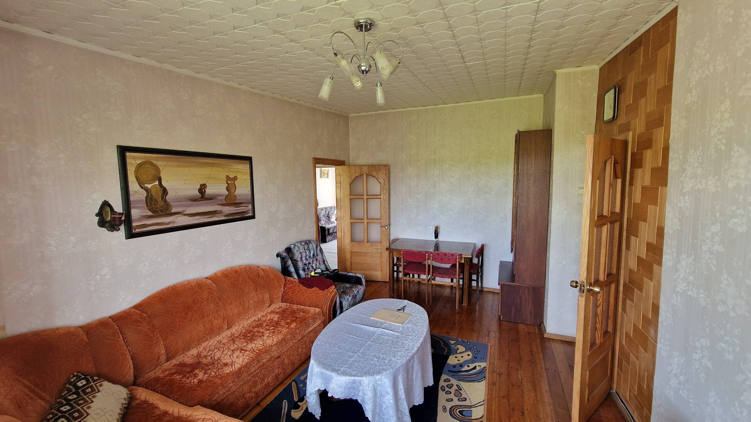 PARDUODAMAS 3 KAMBARIŲ BUTAS PATOGIOJE VIETOJE – MARIJONŲ G., PANEVĖŽYS