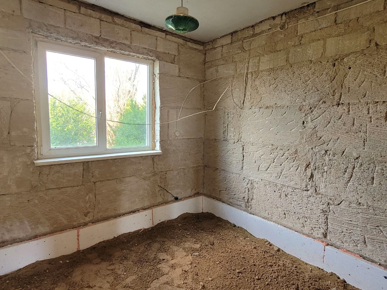 Pilviškių miestelyje, Gedimino g. Vilkaviškio r. sav.