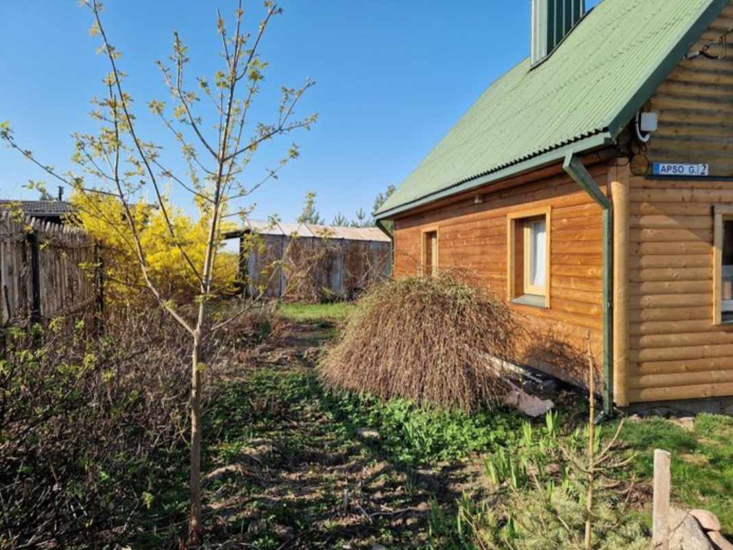 Parduodamas rąstinis namas su mansarda