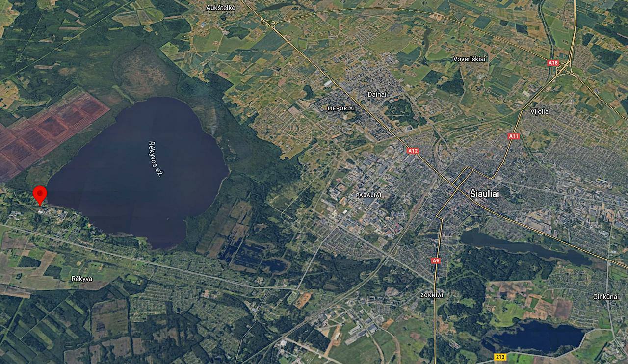 Parduodama unikali sodyba šalia ežero