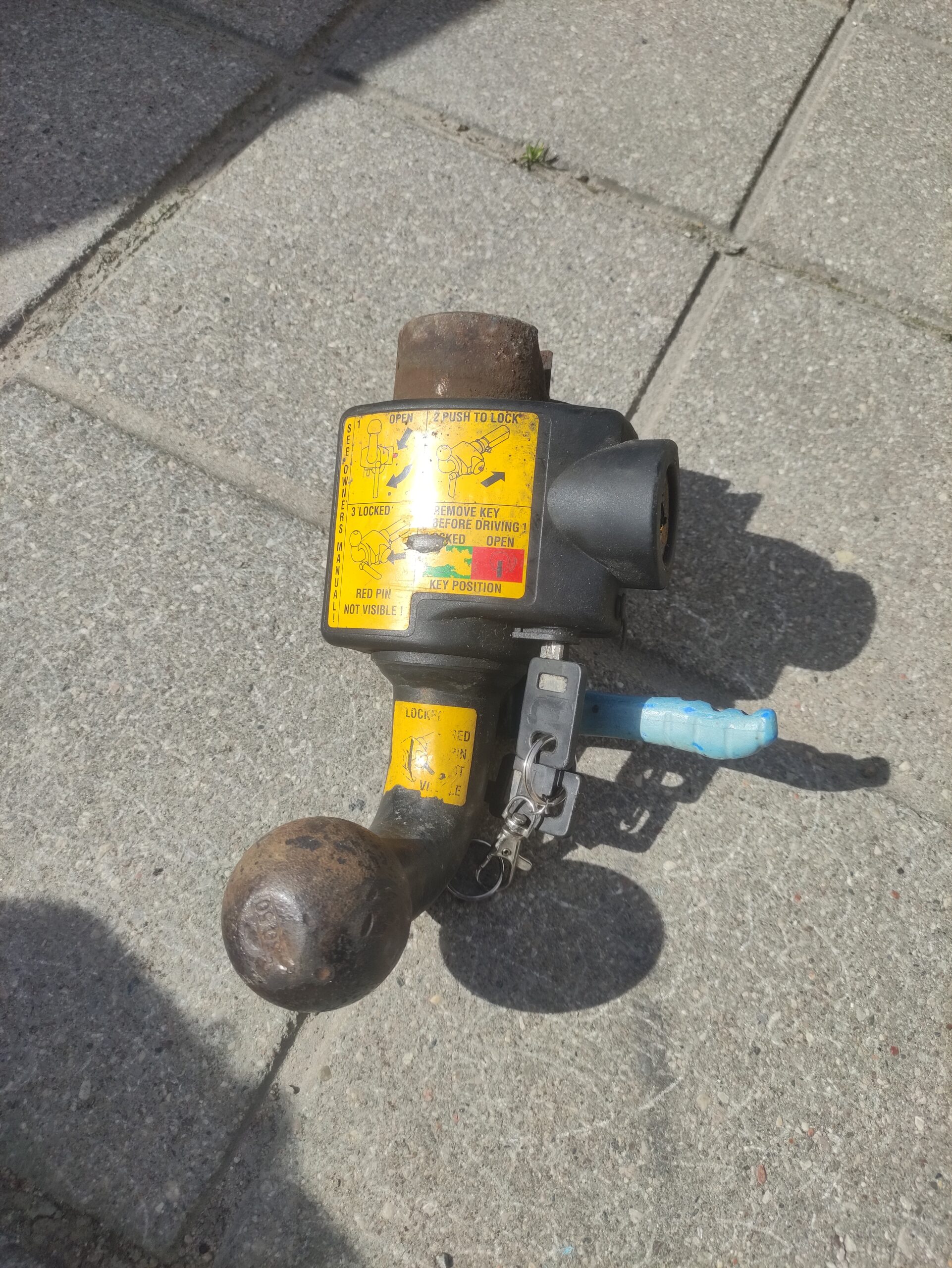 Volvo S80 nuimamas kablys