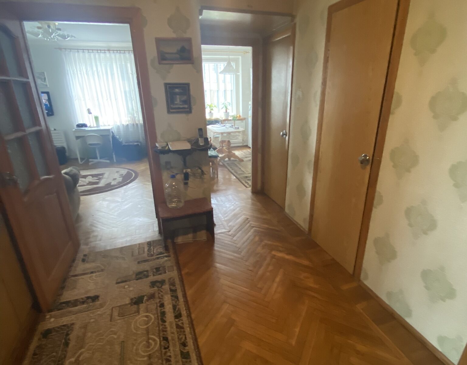 2 k. butas ŠNIPIŠKĖSE, KALVARIJŲ G. 26, VILNIUJE.