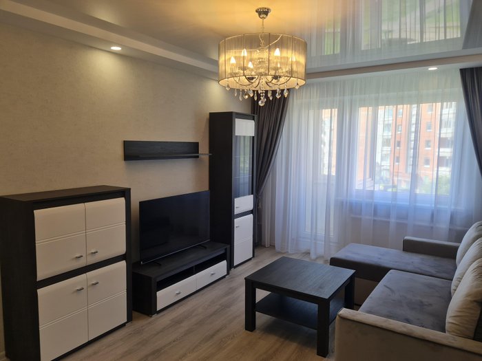 Parduodamas puikus 3 kambarių butas su holu