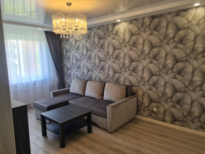 Parduodamas puikus 3 kambarių butas su holu