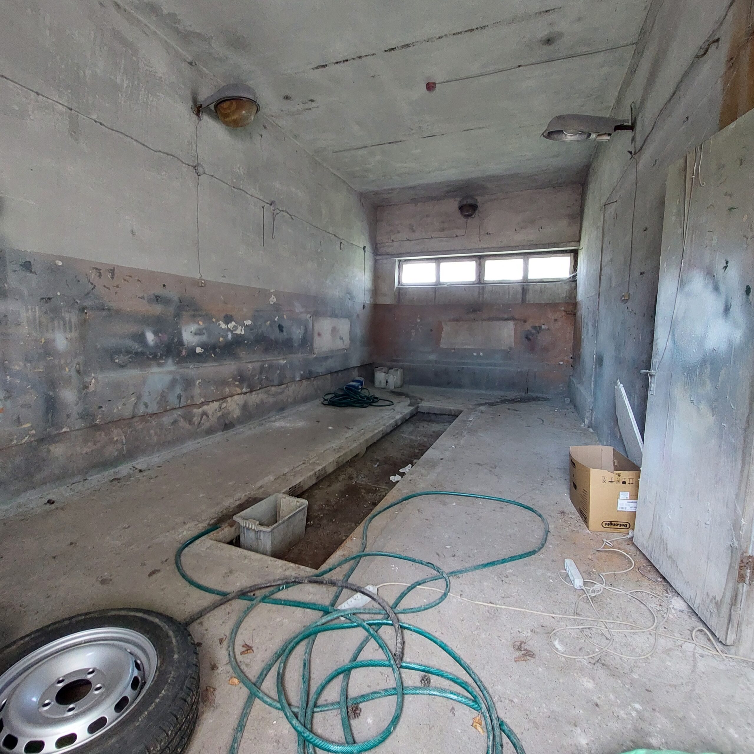 Parduodamos sandeliavimo patalpos