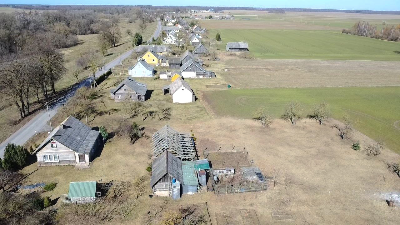 PRIŽIŪRĖTA SODYBA KĖDAINIŲ R.